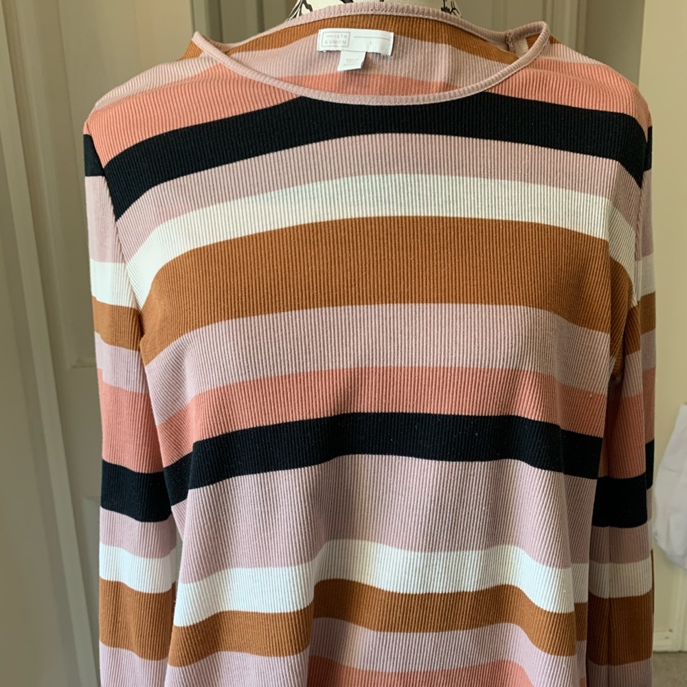 Cute long sleeve tee/blouse